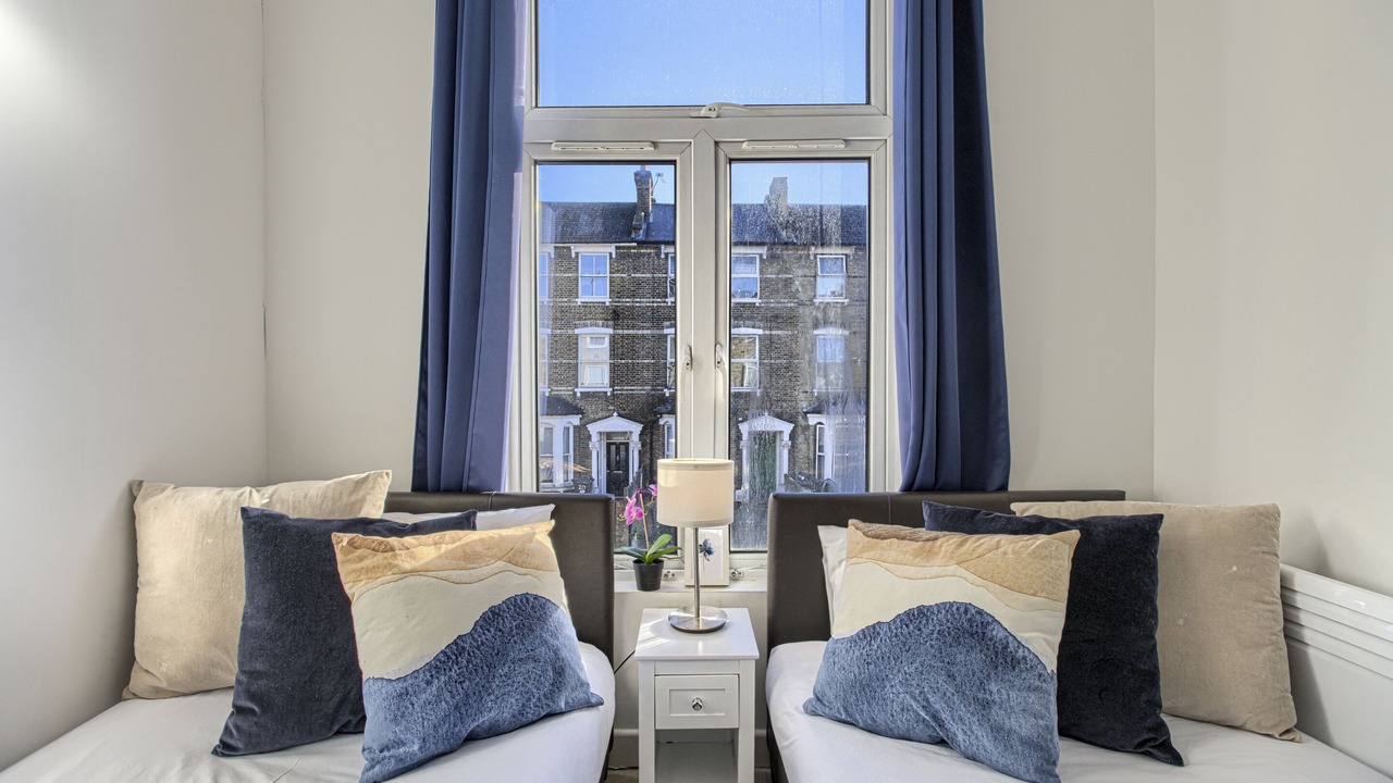 Photo of Bedroom in Highbury West