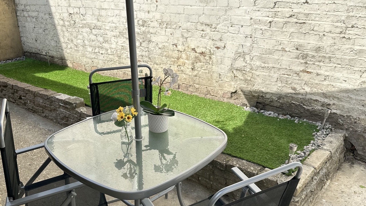 Photo of Others in Highbury West