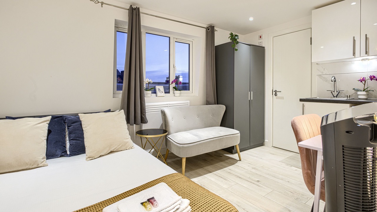 Photo of Others in Highbury West