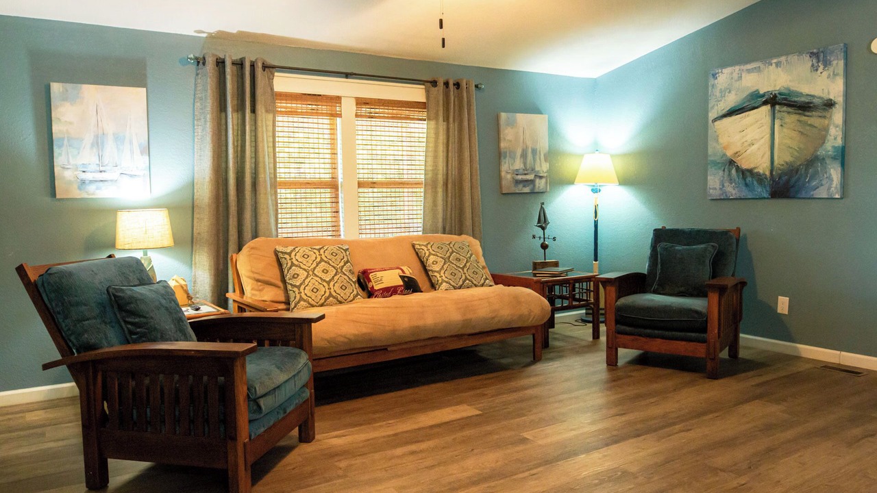 Photo of Livingroom in Mead