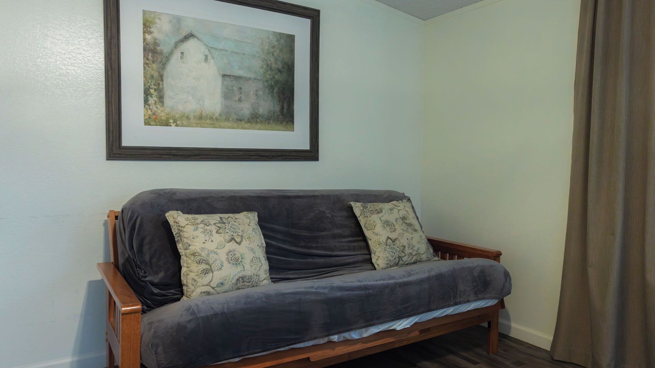 Photo of Livingroom in Mead