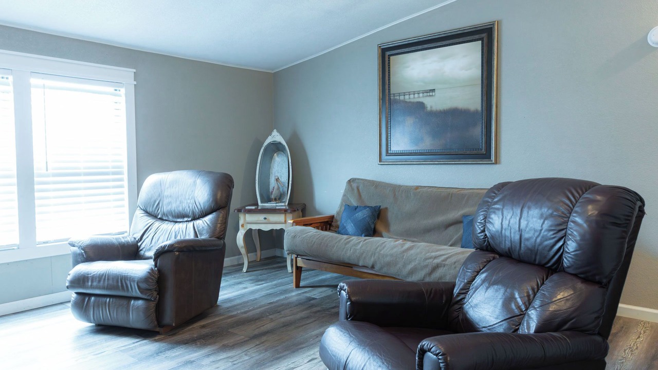 Photo of Livingroom in Mead