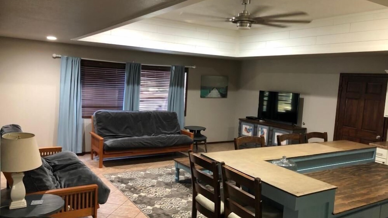 Photo of Livingroom in Mead