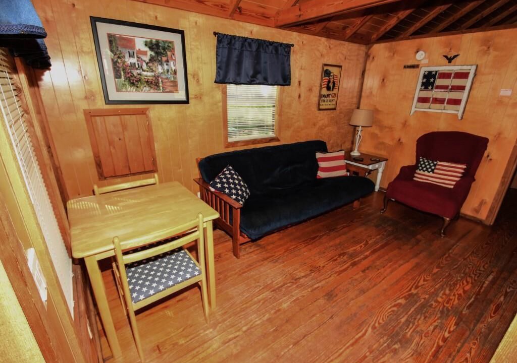 Photo of Livingroom in Mead
