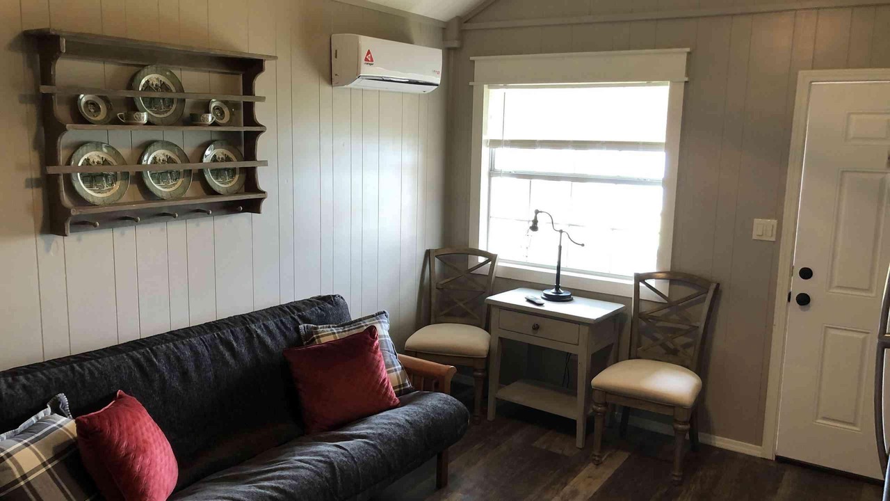 Photo of Livingroom in Mead