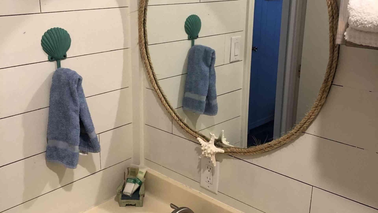 Photo of Bathroom in Mead