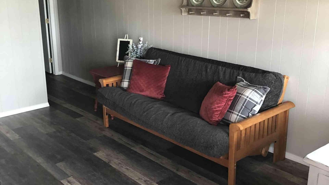 Photo of Livingroom in Mead