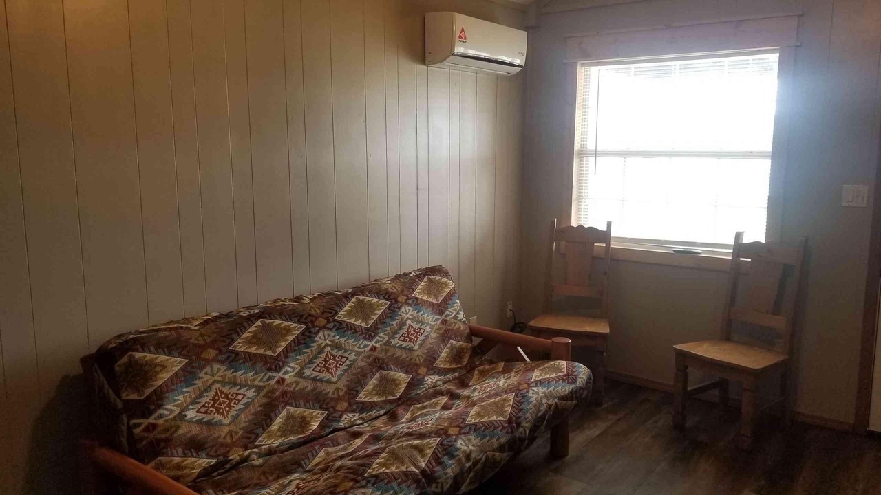 Photo of Livingroom in Mead