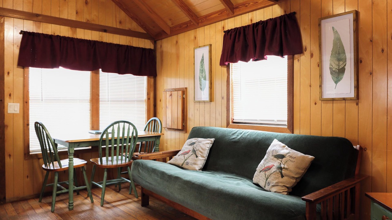 Photo of Livingroom in Mead