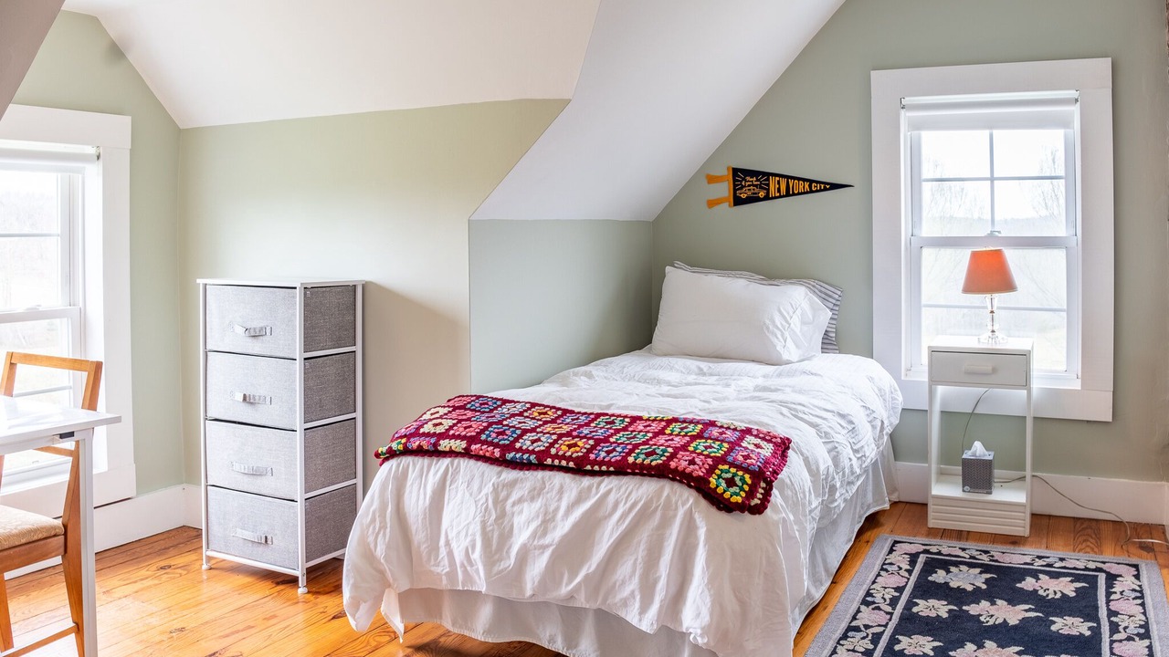 Photo of Bedroom in Town of Delaware