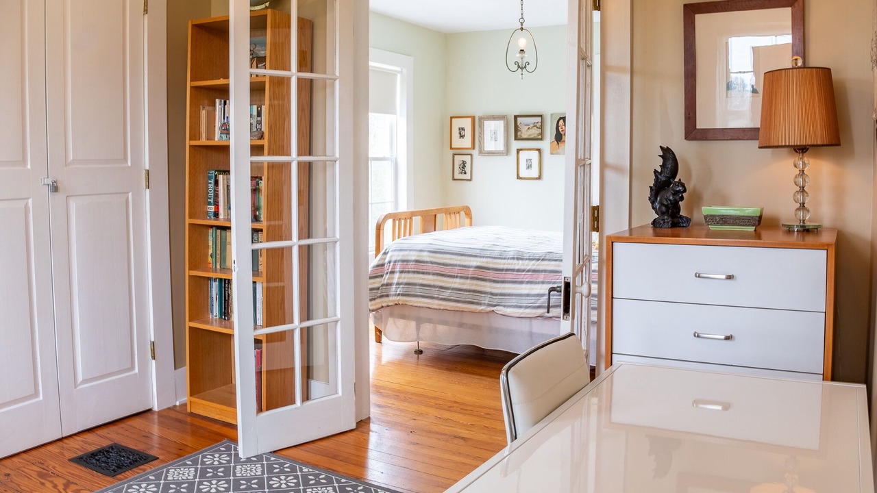 Photo of Bedroom in Town of Delaware