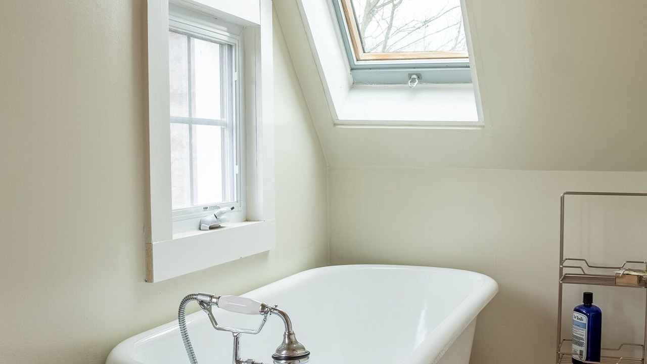 Photo of Bathroom in Town of Delaware