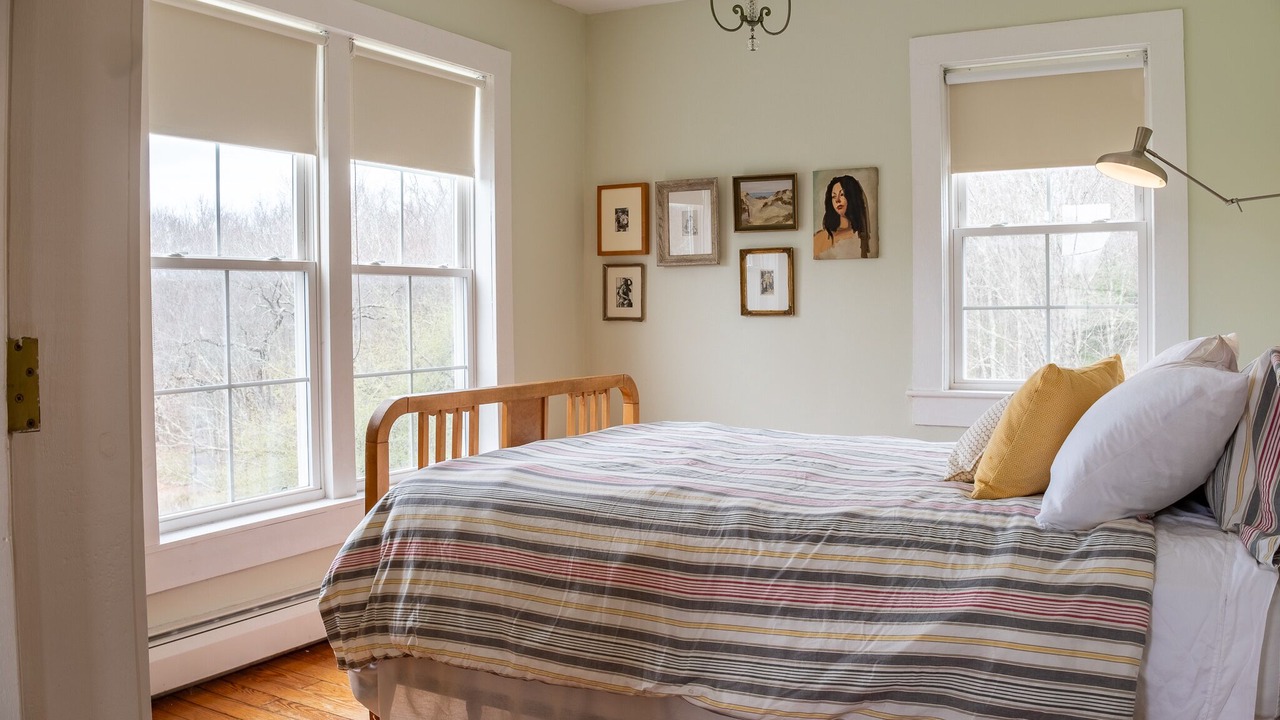 Photo of Bedroom in Town of Delaware