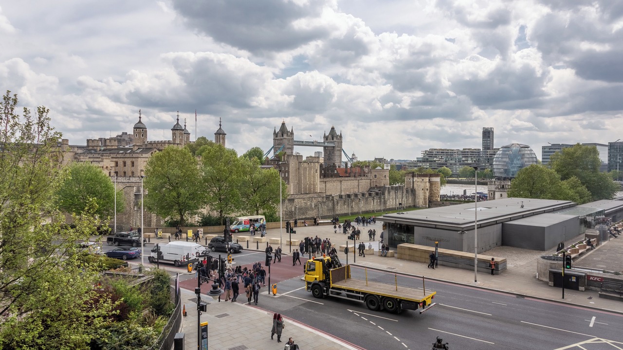 Photo of Others in Tower Hill