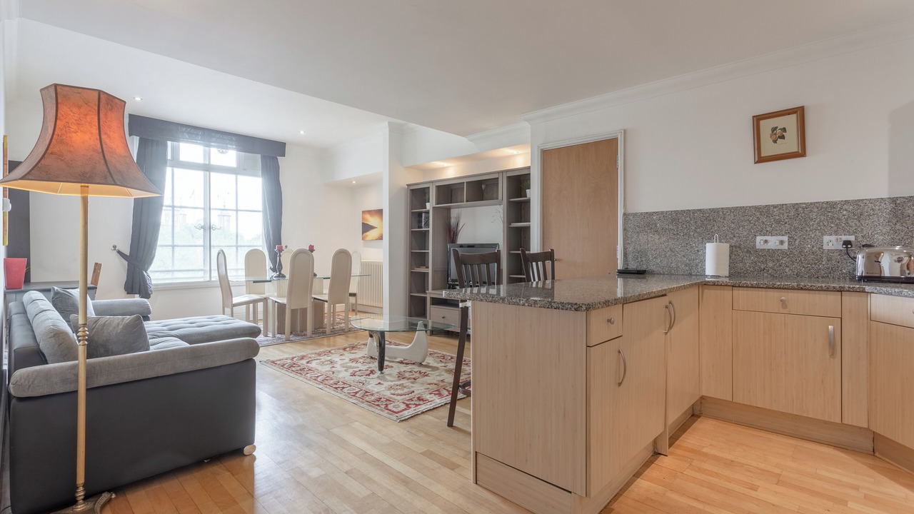 Photo of Livingroom in Tower Hill