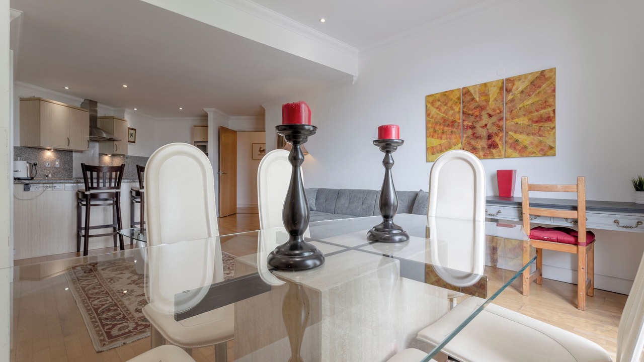 Photo of Others in Tower Hill