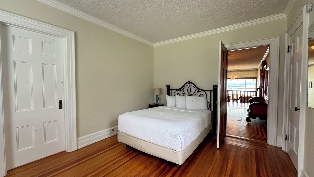 Photo of Bedroom in Lake George