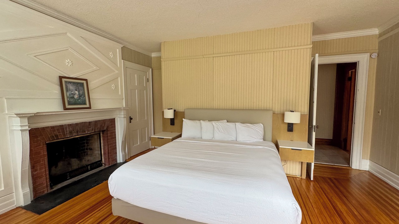 Photo of Bedroom in Lake George