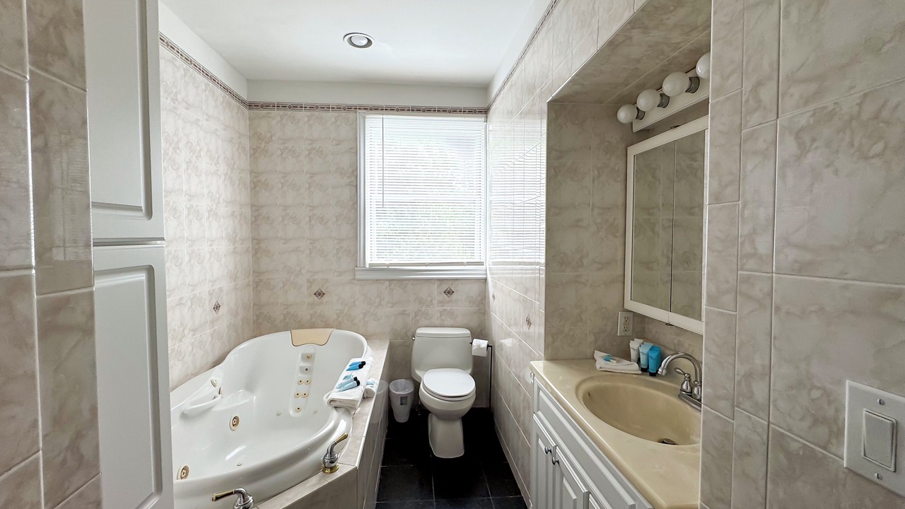 Photo of Bathroom in Lake George