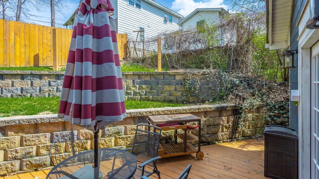 Photo of Outdoor in Northside