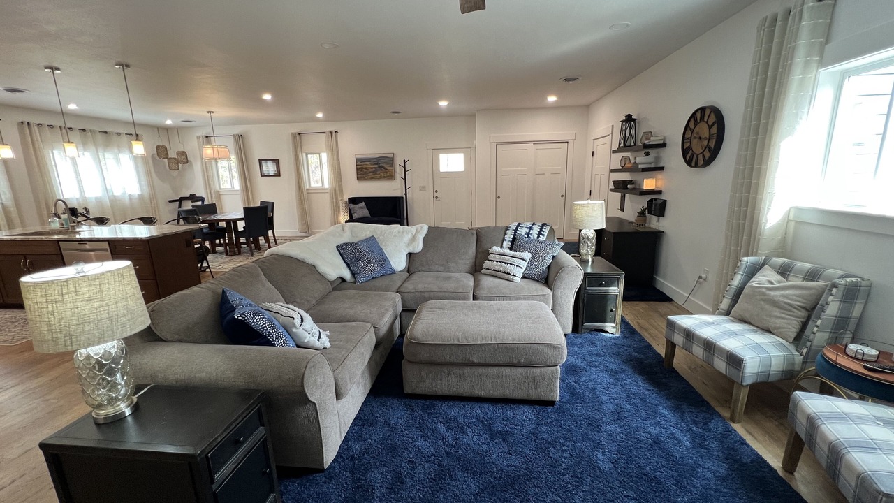 Photo of Livingroom in Harvard