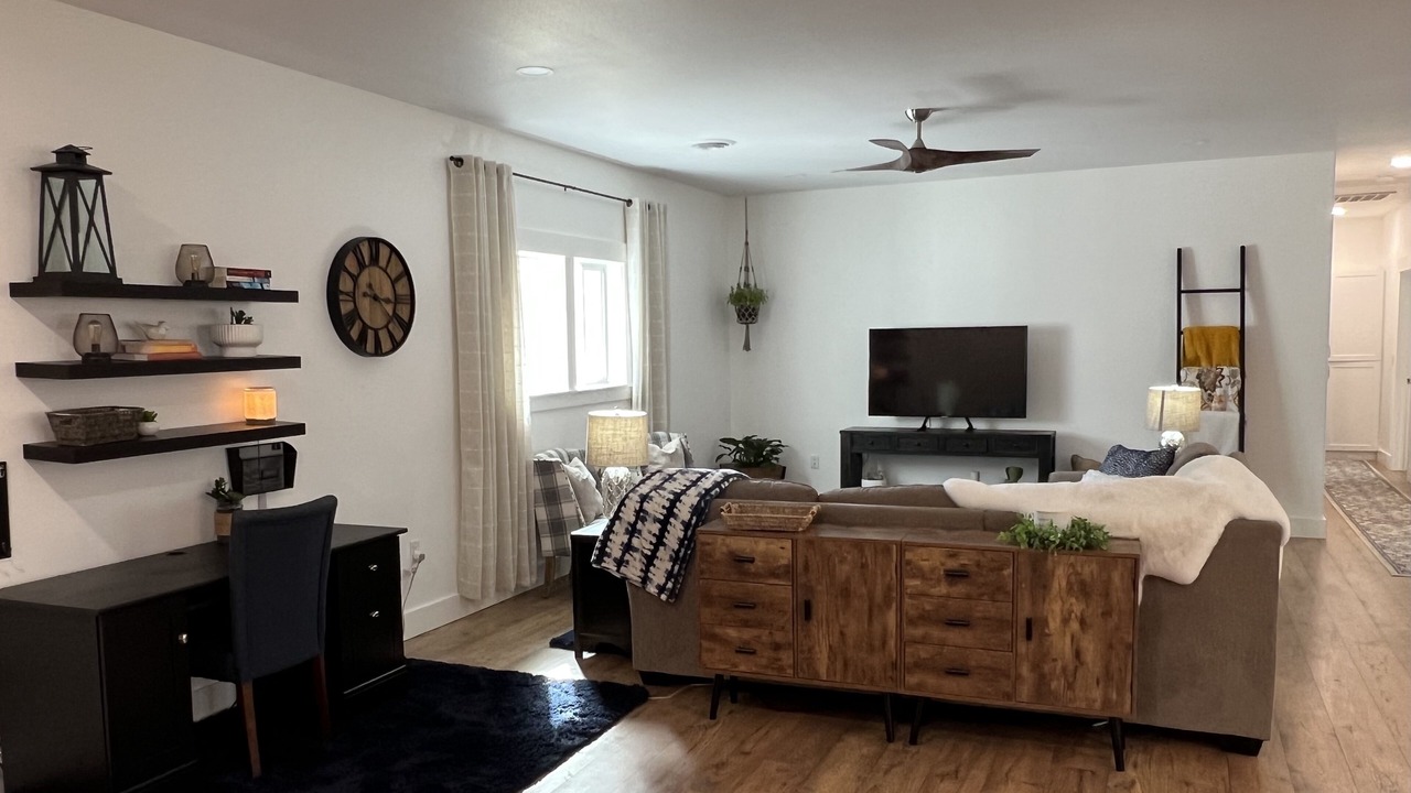 Photo of Livingroom in Harvard