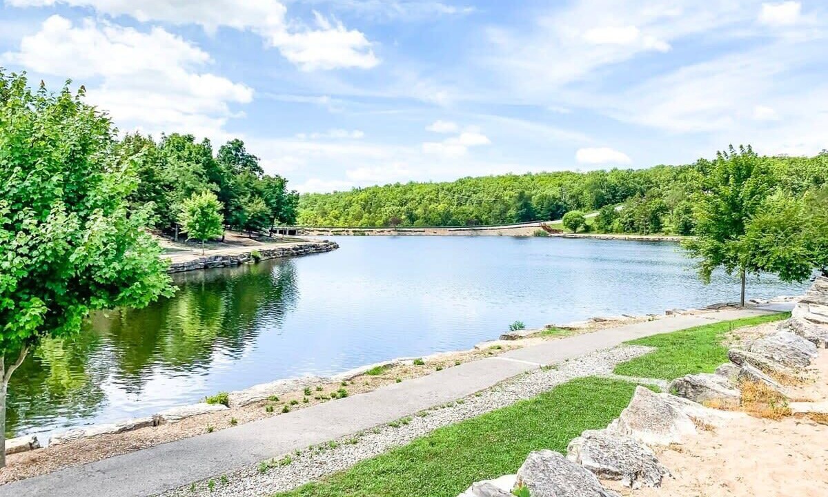 Photo of Outdoor in Branson West