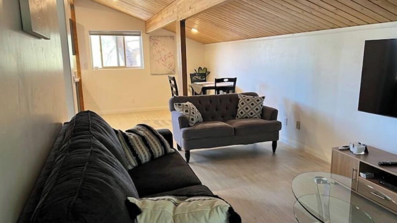 Photo of Livingroom in West Bishop