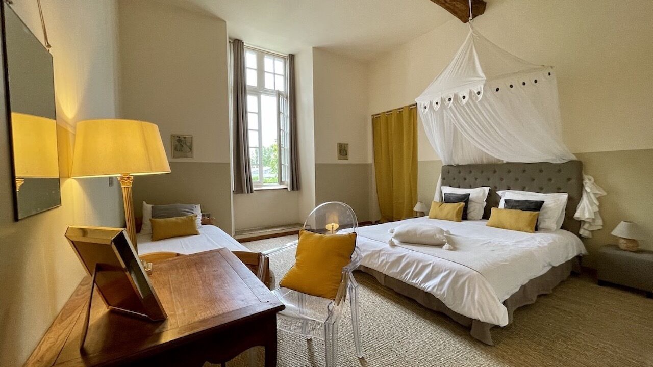 Photo of Bedroom in Mont-Dol