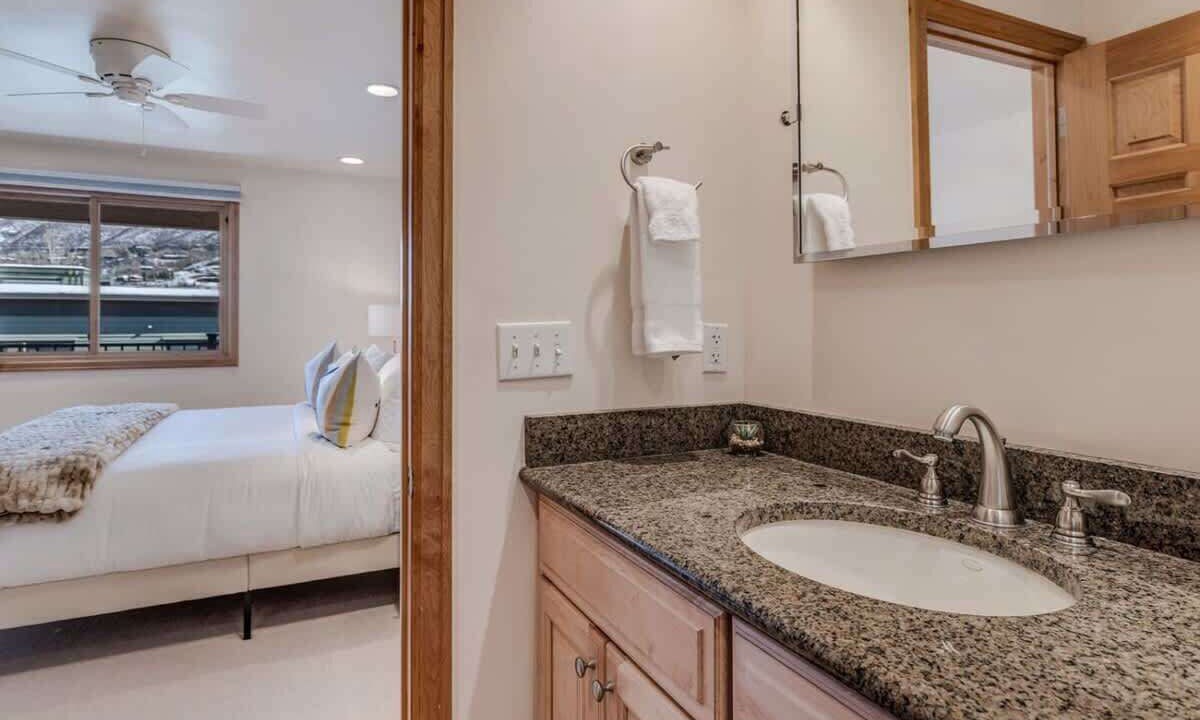 Photo of Bathroom in Aspen