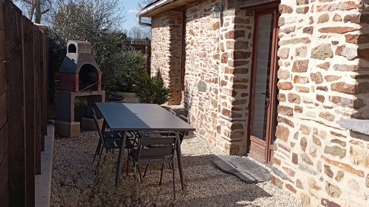 Photo of Patio Balcony in Soudan