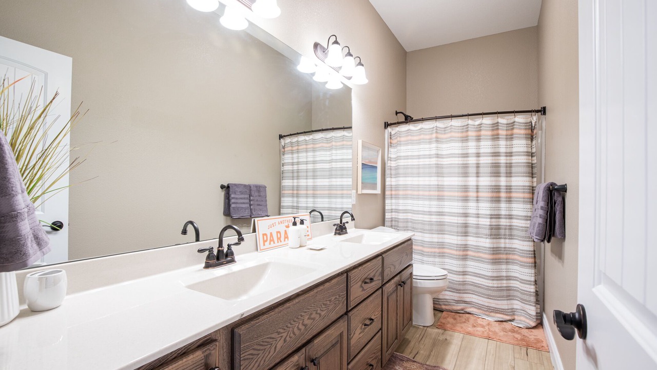 Photo of Bathroom in Linn Creek