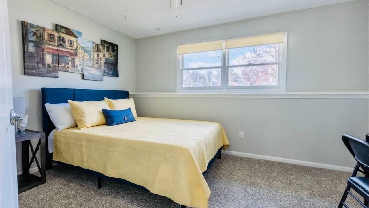 Photo of Bedroom in Parkville