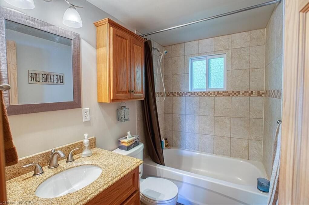 Photo of Bathroom in Frontenac