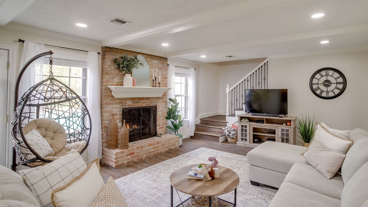 Photo of Livingroom in Houston