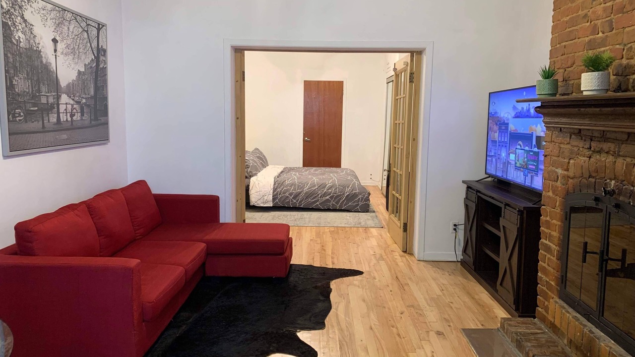 Photo of Bedroom in Quartier des Spectacles