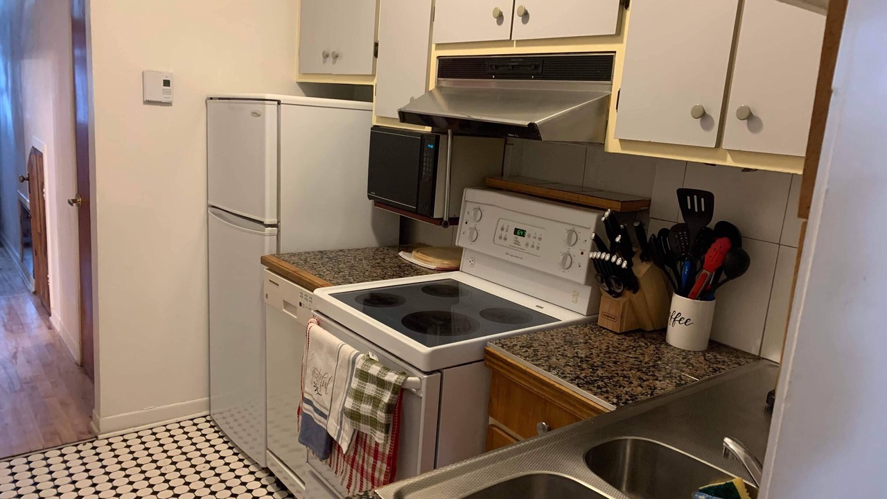 Photo of Kitchen in Quartier des Spectacles