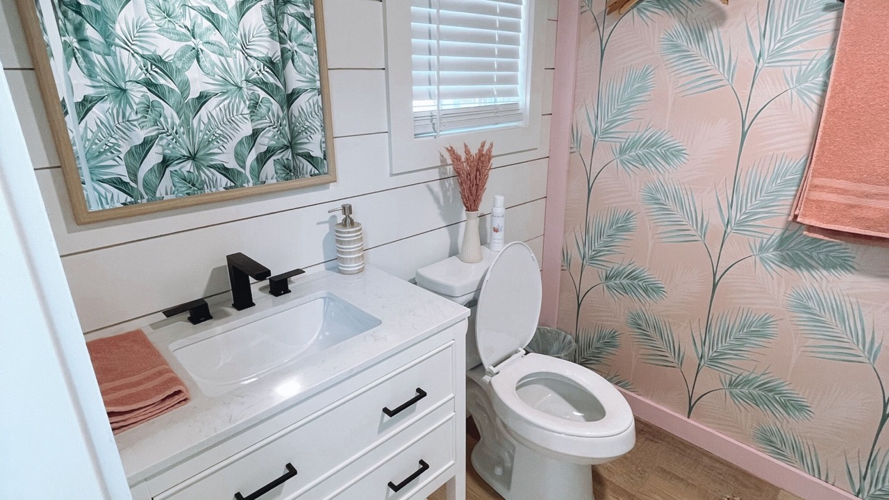 Photo of Bathroom in Blanco