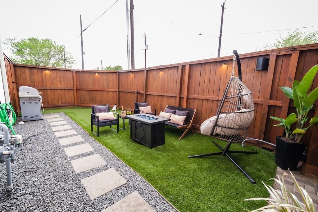 Photo of Livingroom in Northside