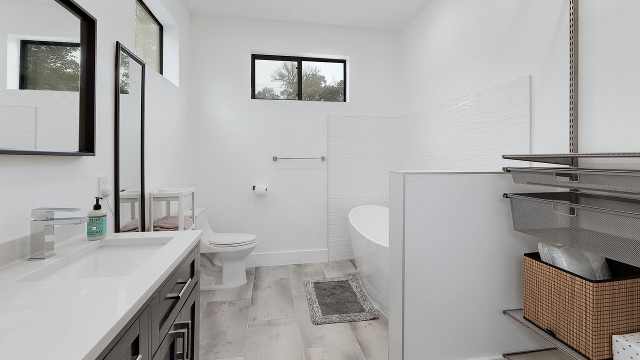 Photo of Bedroom in McNeil