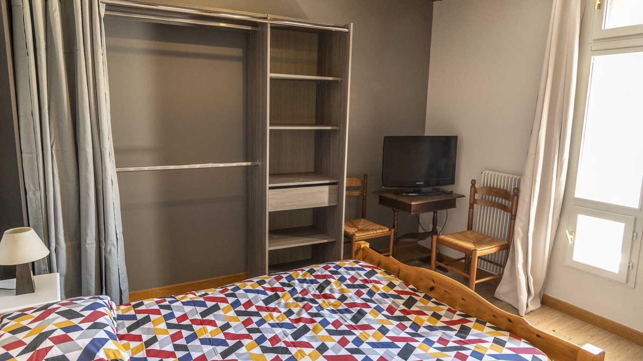 Photo of Bedroom in Asquins