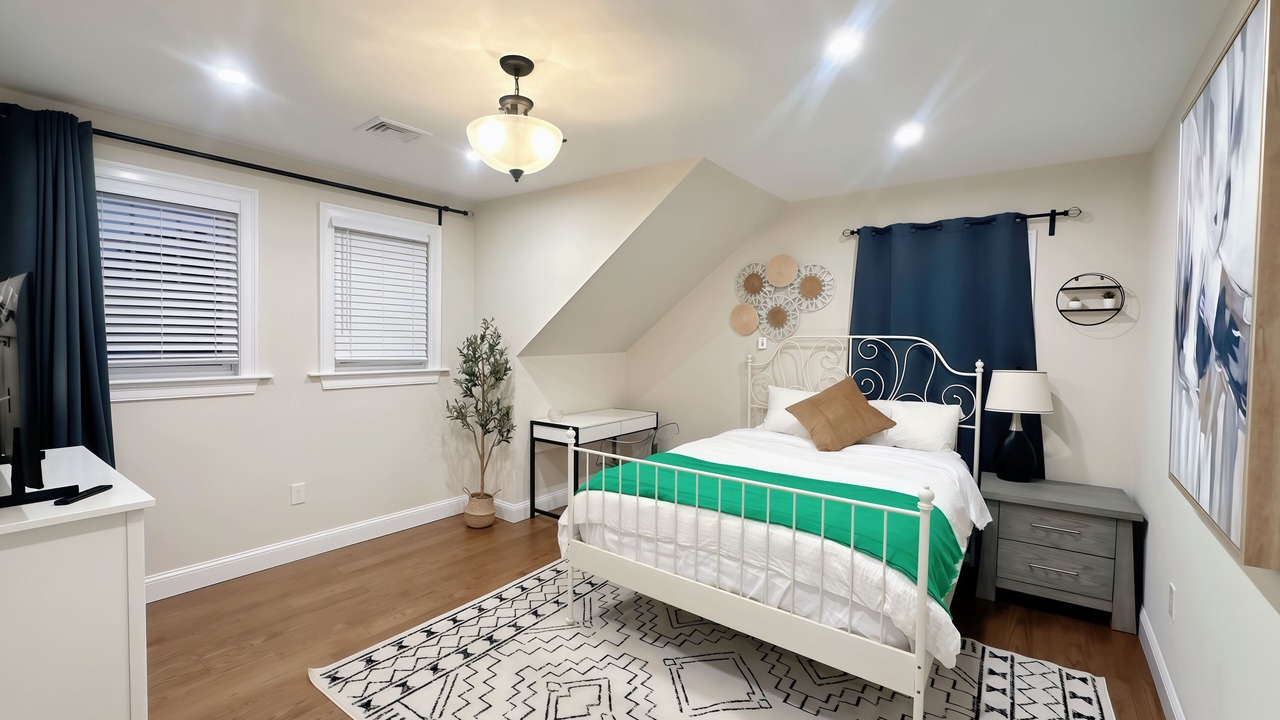 Photo of Bedroom in Quincy