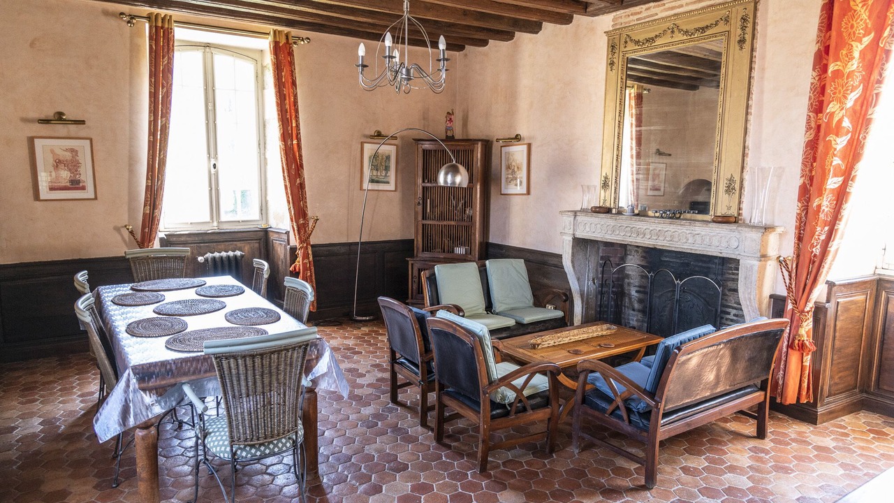 Photo of Others in Asquins