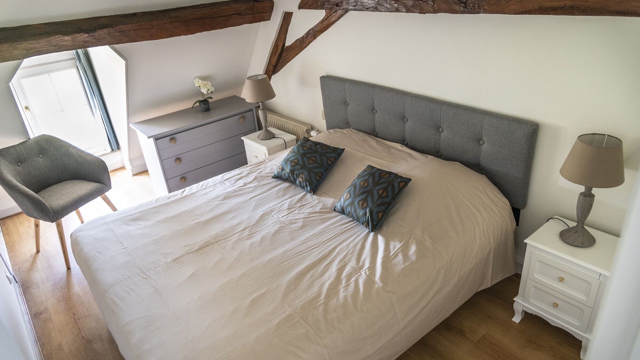 Photo of Bedroom in Asquins