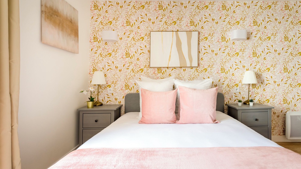 Photo of Bedroom in 8th Arrondissement