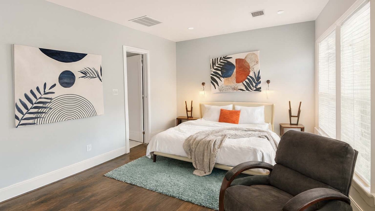 Photo of Bedroom in Uptown