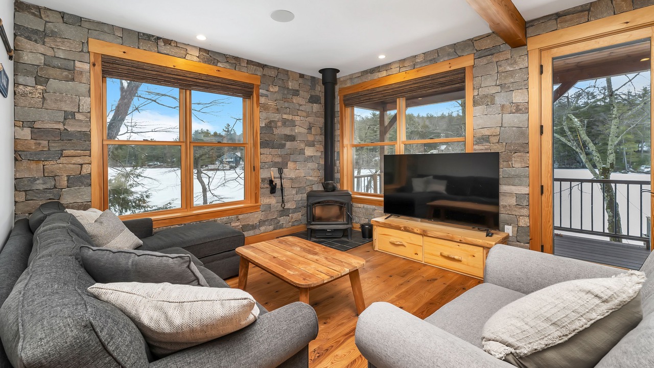 Photo of Livingroom in Meredith