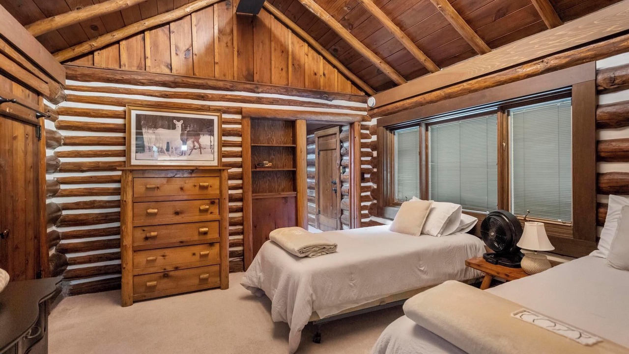 Photo of Bedroom in Boyne City