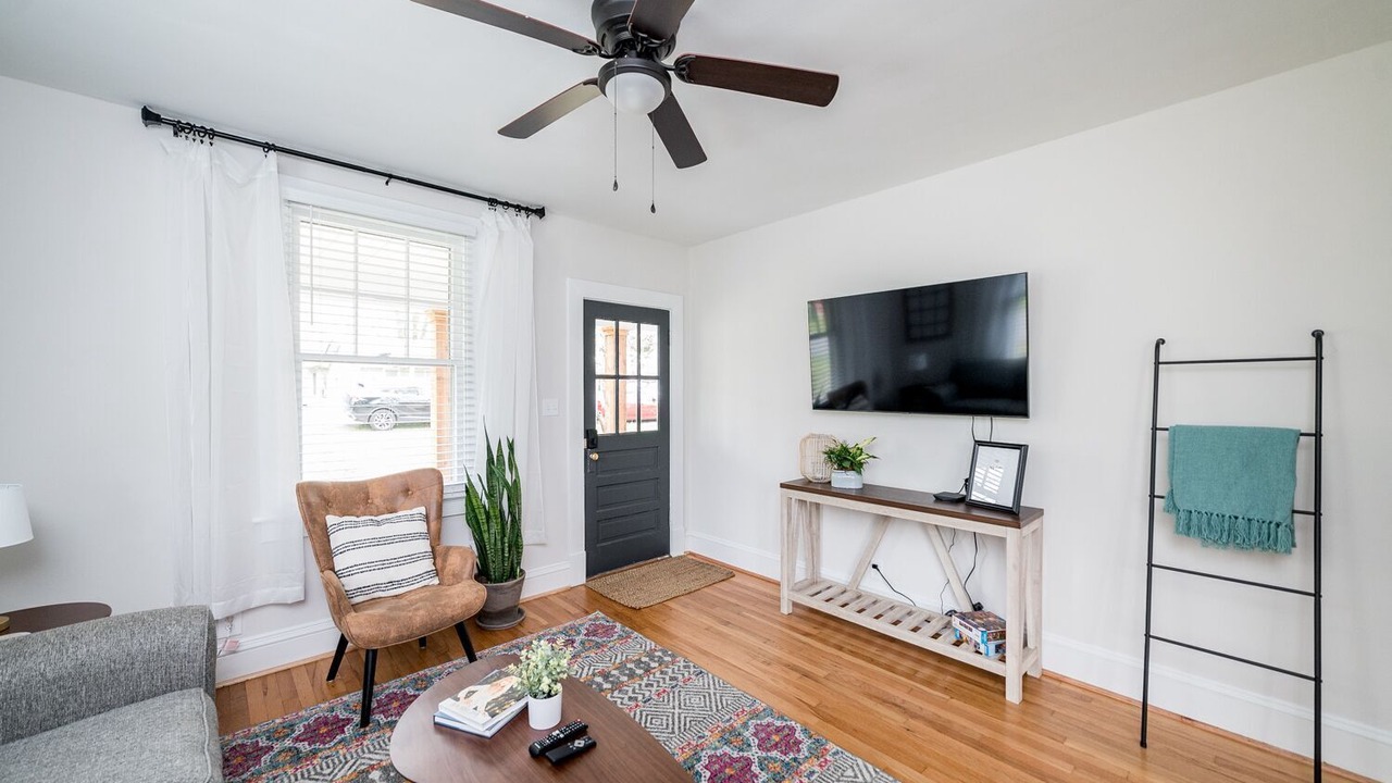 Photo of Livingroom in Lynchburg
