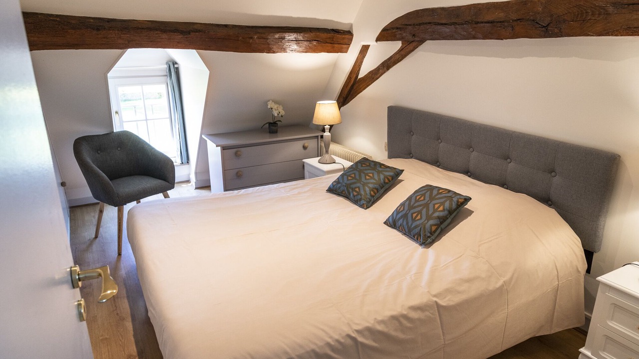 Photo of Bedroom in Asquins